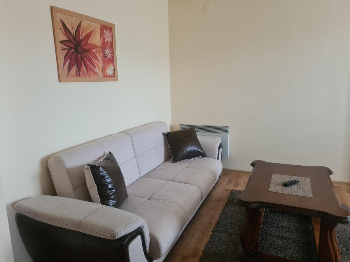 Complex Brashlyan Hotel Trjavna Buitenkant foto