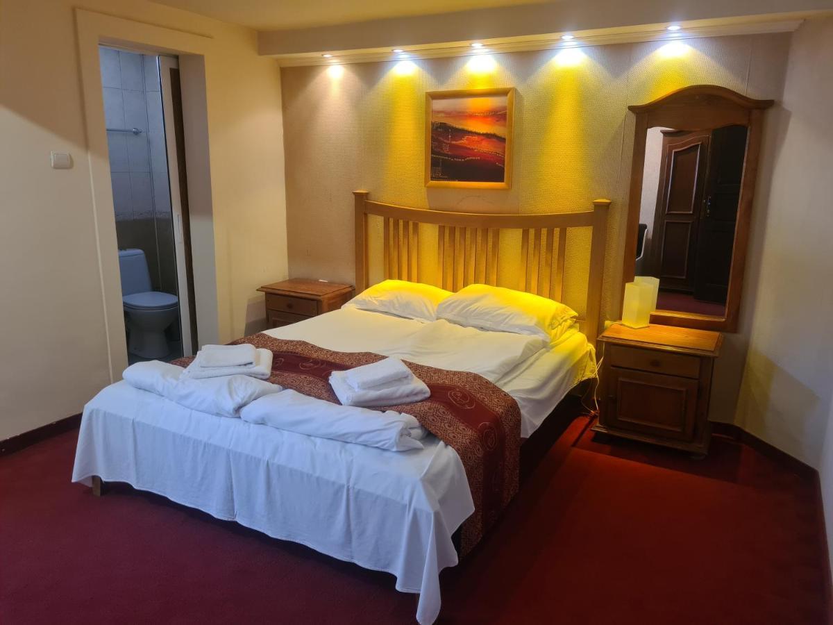 Complex Brashlyan Hotel Trjavna Buitenkant foto