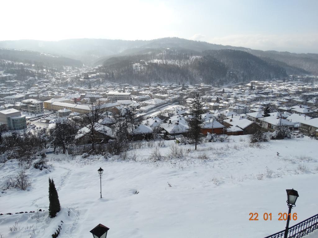 Complex Brashlyan Hotel Trjavna Buitenkant foto