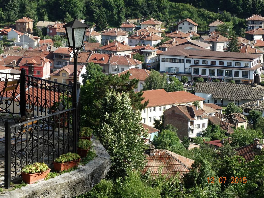 Complex Brashlyan Hotel Trjavna Buitenkant foto
