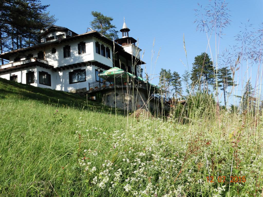 Complex Brashlyan Hotel Trjavna Buitenkant foto